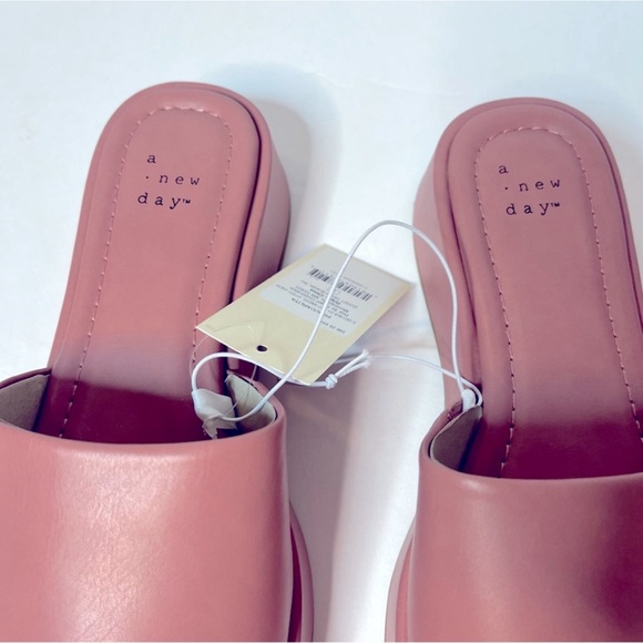 A New Day Women’s Pink Carlita Wedge Slip On Platform Slide Sandals NEW! - Picture 6 of 7